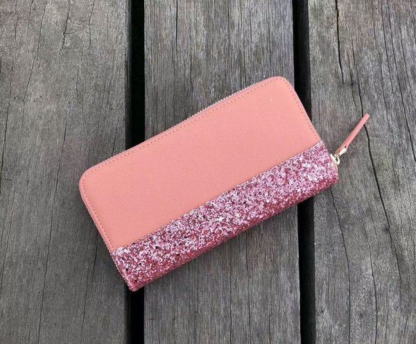 2020 средний размер марка дизайнер женщин сумки crossbody мешки плеча тотализаторов сумки кошельки с цепями ремешков, Red;black
2020 средний размер марка дизайнер женщин сумки crossbody мешки плеча тотализаторов сумки кошельки с цепями ремешков, Red;black