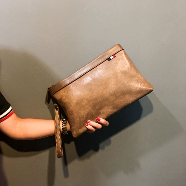 2019 new retro designer handbag business casual clutch bag fashion youth handbag men bag pu clutch bags wallet card package mobile phone bag
2019 new retro designer handbag business casual clutch bag fashion youth handbag men bag pu clutch bags wallet card package mobile phone bag