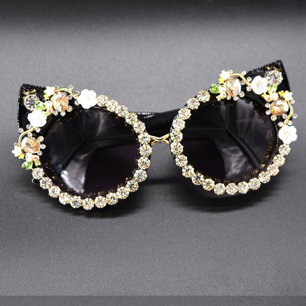 wholesale-vintage cat eye baroque style sunglasses 2018 new women fashion personality style crystal new brand designer retro sun glasses, White;black
wholesale-vintage cat eye baroque style sunglasses 2018 new women fashion personality style crystal new brand designer retro sun glasses, White;black