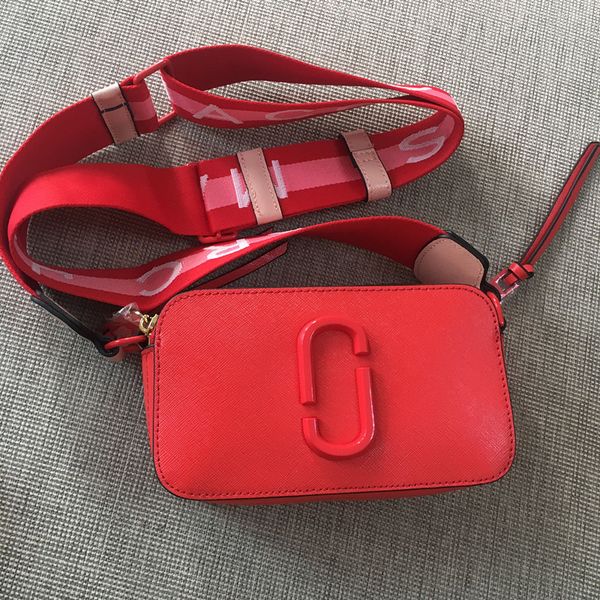 2020 new camera bag with wide shoulder strap multi-color small square bag leather handbag double zipper small shoulder bag
2020 new camera bag with wide shoulder strap multi-color small square bag leather handbag double zipper small shoulder bag
