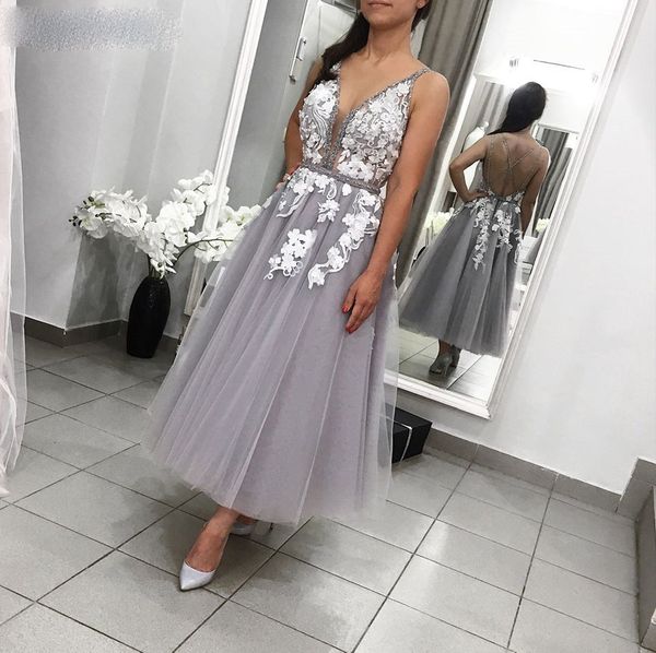 v neck ankle-length prom dresses vestido de festia open back lace a-line evening party gown short evening party gowns, Black
v neck ankle-length prom dresses vestido de festia open back lace a-line evening party gown short evening party gowns, Black