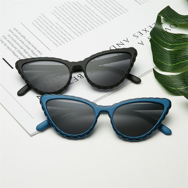 women's fashion cat eye shade sunglasses integrated stripe vintage glassesx0311, Black
women's fashion cat eye shade sunglasses integrated stripe vintage glassesx0311, Black