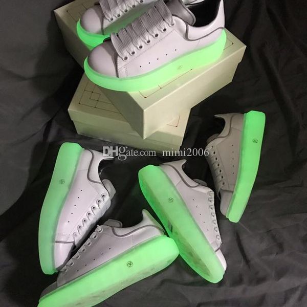 real reflective sole leather trainers designer shoes luxury platform oversized sneaker men women wedding party shoes with box, Black
real reflective sole leather trainers designer shoes luxury platform oversized sneaker men women wedding party shoes with box, Black