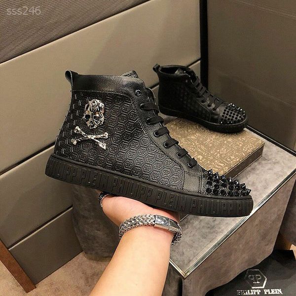 new 2020 leisure sneakers luxurious shoe low cut suede spike shoes for men and women luxury shoes party crystal handsome sneakers, Black
new 2020 leisure sneakers luxurious shoe low cut suede spike shoes for men and women luxury shoes party crystal handsome sneakers, Black