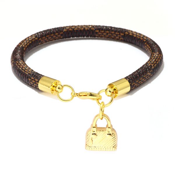 2020 new pu striped leather bracelet copper buckle real gold mini bag female j simple classic fashion gift jewelry wholesale charms, Golden;silver
2020 new pu striped leather bracelet copper buckle real gold mini bag female j simple classic fashion gift jewelry wholesale charms, Golden;silver