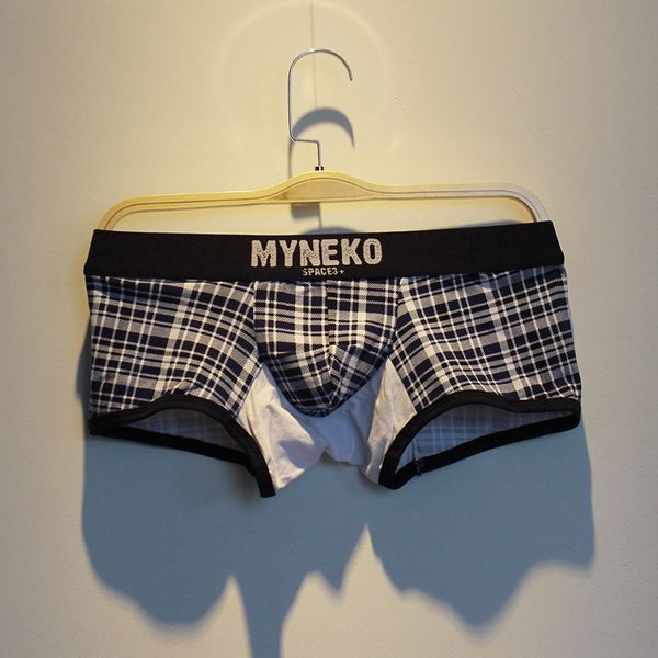 low-waisted personalized men's underwear cotton striped youth u-convex student boy four-corner trousers underwear head, Black;white
low-waisted personalized men's underwear cotton striped youth u-convex student boy four-corner trousers underwear head, Black;white