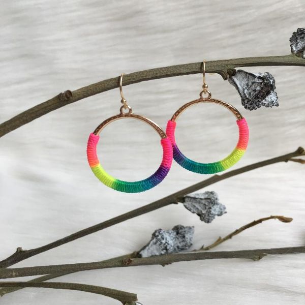 fashion jewelry gold color plating wropped iridescence cotton thread hoop earrings for women girl, Golden
fashion jewelry gold color plating wropped iridescence cotton thread hoop earrings for women girl, Golden
