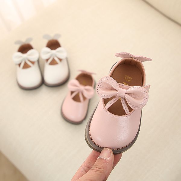 spring 2019 new baby girl shoes fashion 1-3 years old korean petal hollow children's wedding cute flat princess summer shoes, Black;red
spring 2019 new baby girl shoes fashion 1-3 years old korean petal hollow children's wedding cute flat princess summer shoes, Black;red