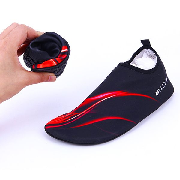 non-slip water sports breathable men women scuba diving stocking swimming neoprene socks sandy beach sock shoes snorkeling shoes
non-slip water sports breathable men women scuba diving stocking swimming neoprene socks sandy beach sock shoes snorkeling shoes