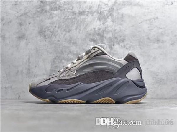 2019 reflective 700 wave runner inertia tephra solid grey utility black vanta runing shoes men designer shoes women static sneakers
2019 reflective 700 wave runner inertia tephra solid grey utility black vanta runing shoes men designer shoes women static sneakers