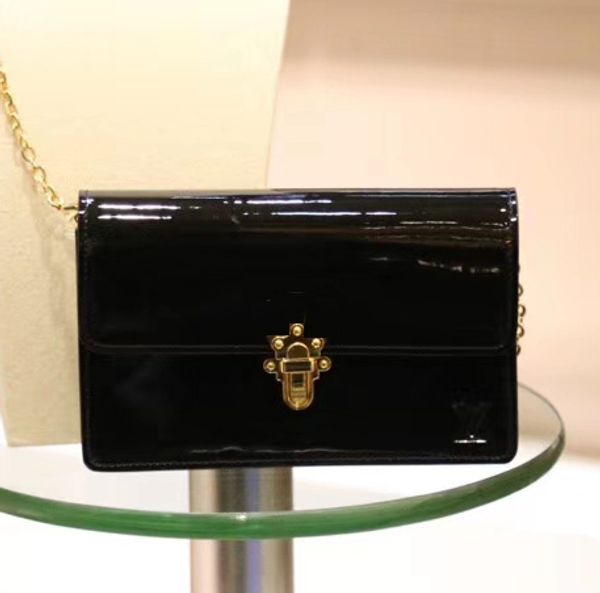 factory offer chain wallets women mini crossbody bags luxury woc shoulder bag patent leather flap clutch evening bag purse all match 63306
factory offer chain wallets women mini crossbody bags luxury woc shoulder bag patent leather flap clutch evening bag purse all match 63306