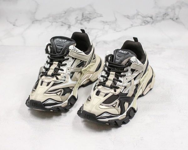 2020 new sneakers designers causal purple black outdoor combination breathable mens woman casual shoes track
2020 new sneakers designers causal purple black outdoor combination breathable mens woman casual shoes track