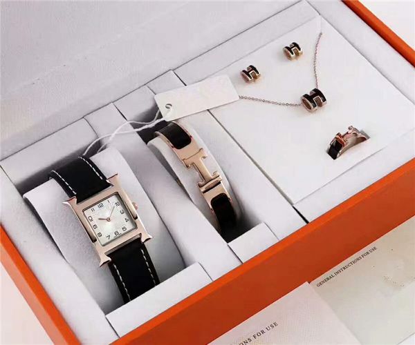 2019 Newest Luxury Brand Watch Bracelet Earring Necklace Ring sets 5 in 1 with box Shop bag for Women Quartz Herm Best gift designer jewelry
2019 Newest Luxury Brand Watch Bracelet Earring Necklace Ring sets 5 in 1 with box Shop bag for Women Quartz Herm Best gift designer jewelry