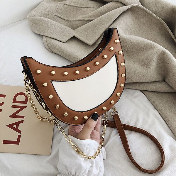 2020 new ladies shoulder bag pu half moon studs chain bag concave shape diagonal cross women popular saddle
2020 new ladies shoulder bag pu half moon studs chain bag concave shape diagonal cross women popular saddle