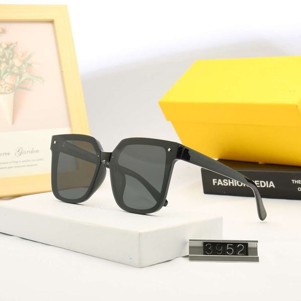 difen f letter mens woman sunglasses brand sunglasses man womens beach goggle glasses uv400 v letters 3952 5 color highly quality with box, White;black
difen f letter mens woman sunglasses brand sunglasses man womens beach goggle glasses uv400 v letters 3952 5 color highly quality with box, White;black