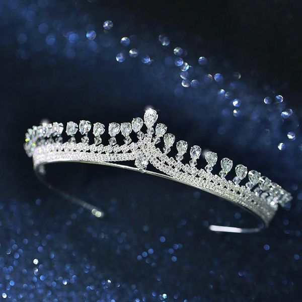 high end exquisite temperament zircon crown bride wedding tiara novia wedding hair jewelry, Golden;white
high end exquisite temperament zircon crown bride wedding tiara novia wedding hair jewelry, Golden;white