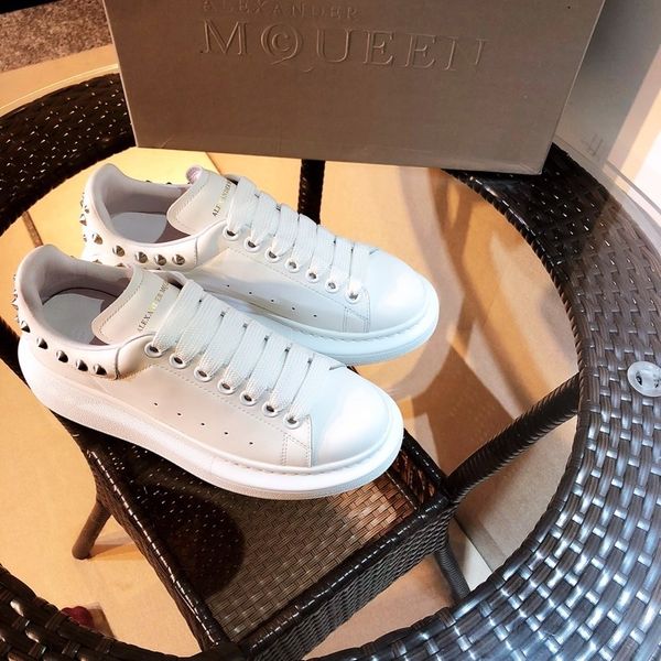 2020 new qz couple casual sneakers couple fashion thick sneakers daily increase casual shoes luxury design
2020 new qz couple casual sneakers couple fashion thick sneakers daily increase casual shoes luxury design