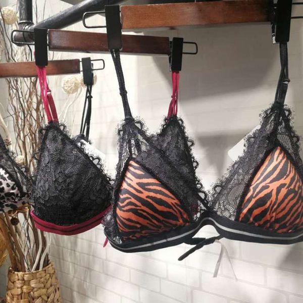 wriufred ultra-thin underwear women brassiere sets leopard lace triangle cup bra set ladies lingerie plus size bras sets, Red;black
wriufred ultra-thin underwear women brassiere sets leopard lace triangle cup bra set ladies lingerie plus size bras sets, Red;black