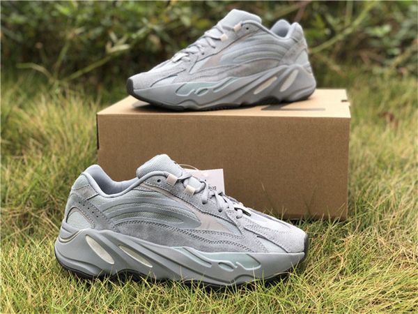 2019 new authentic originals 700 v2 hospital blue static 3m reflective kanye west fv8424 man woman running shoes sports sneakers with box, Black
2019 new authentic originals 700 v2 hospital blue static 3m reflective kanye west fv8424 man woman running shoes sports sneakers with box, Black