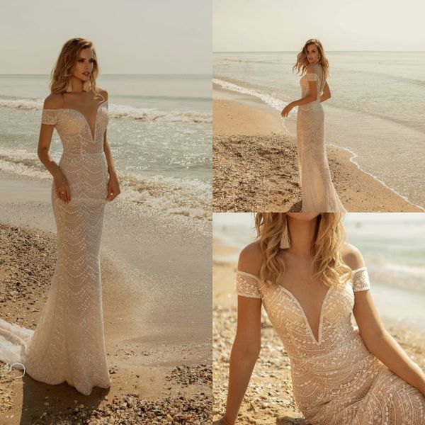 plus size covered button mermaid wedding dresses jewel neck appliques lace bridal gowns sweep train robes de mariée, White
plus size covered button mermaid wedding dresses jewel neck appliques lace bridal gowns sweep train robes de mariée, White