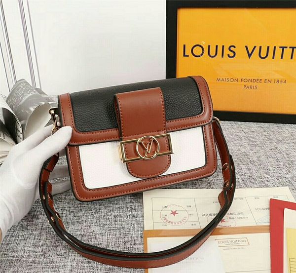 the holiday gift bags for men and women leather handbags leather shoulder bag handbag party bag model 55073,20.0 x 15.0 x 9.0 cm
the holiday gift bags for men and women leather handbags leather shoulder bag handbag party bag model 55073,20.0 x 15.0 x 9.0 cm