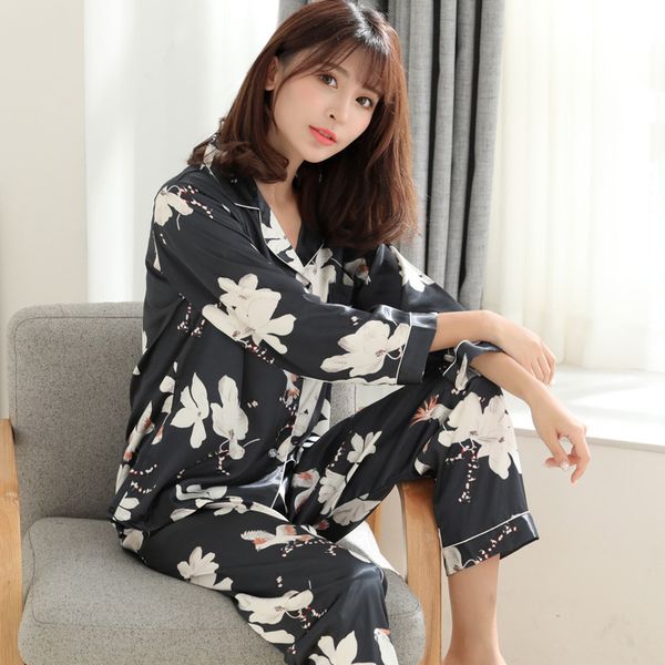 women's long-sleeved trousers two-piece pajamas comfortable ice silk knitted nightwear flower print loose pijama spring autumn, Black;red
women's long-sleeved trousers two-piece pajamas comfortable ice silk knitted nightwear flower print loose pijama spring autumn, Black;red