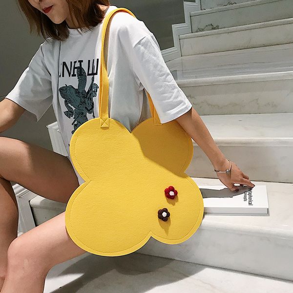 2019 new japanese girl flower-shaped tote bag cute shoulder bag simple felt flower wild handbag messenger tote bags for women 
2019 new japanese girl flower-shaped tote bag cute shoulder bag simple felt flower wild handbag messenger tote bags for women