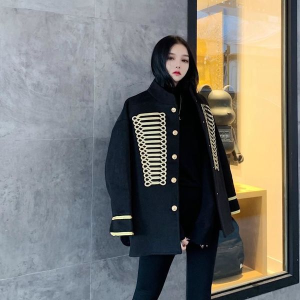 retro single-breasted embroidered women woolen coat women's autumn and winte loose black coat
retro single-breasted embroidered women woolen coat women's autumn and winte loose black coat