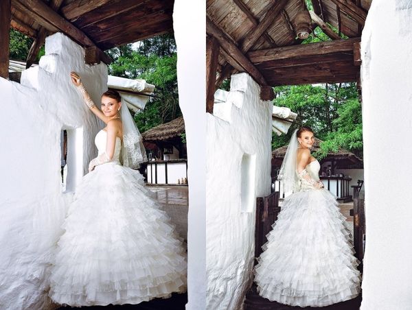 vintage women's tulle long mermaid wedding dresses black sleeveless ivory bridal gowns corset back custom made, White
vintage women's tulle long mermaid wedding dresses black sleeveless ivory bridal gowns corset back custom made, White