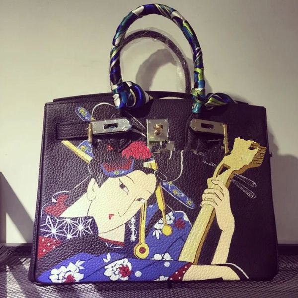2020 designer fashion cartoon printed black japanese art female graffiti handbag women genuine leather gold hardware platinum ba
2020 designer fashion cartoon printed black japanese art female graffiti handbag women genuine leather gold hardware platinum ba