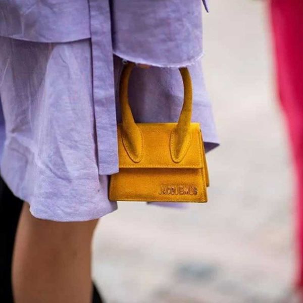 марка mini вечер тотализаторов большой ручкой на ремне сумки конструктора площади матовый женщины crossbody сумка съемный ремень женский меш
марка mini вечер тотализаторов большой ручкой на ремне сумки конструктора площади матовый женщины crossbody сумка съемный ремень женский меш