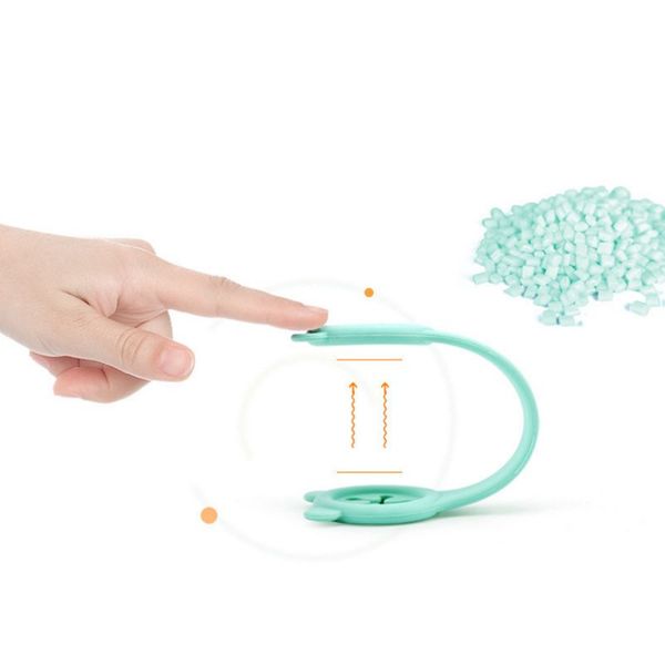 2pcs silicone baby bandana bibs clips kids saliva towel infant lunch apron head scarf clamps children feeding tools eating
2pcs silicone baby bandana bibs clips kids saliva towel infant lunch apron head scarf clamps children feeding tools eating