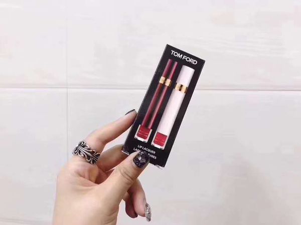 Brilho de Lábios dear_friend888
Brilho de Lábios dear_friend888