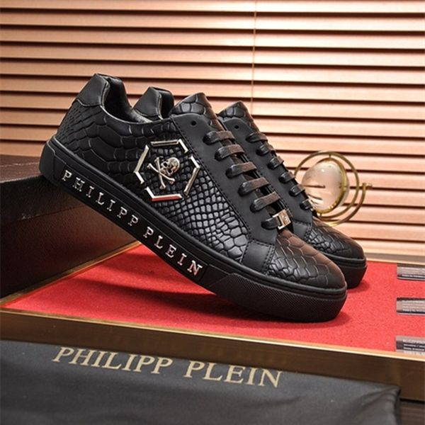 2019 new men casual shoes fashion luxury designer sneakers lace-up green blue stripe with genuine leather with box, Black
2019 new men casual shoes fashion luxury designer sneakers lace-up green blue stripe with genuine leather with box, Black