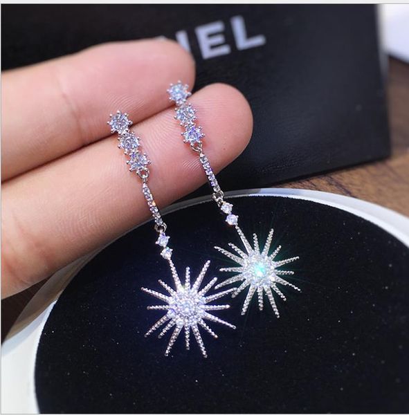 s925 silver needle anti allergy diamond inlaid sun flower long earrings with korean temperament trend earrings
s925 silver needle anti allergy diamond inlaid sun flower long earrings with korean temperament trend earrings