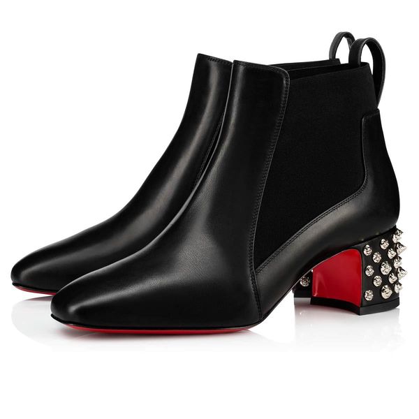 lady's boots with black rivets and thick heels rivet with thick heel square head ankle boots versatile women martin boots ,study 55 mm
lady's boots with black rivets and thick heels rivet with thick heel square head ankle boots versatile women martin boots ,study 55 mm