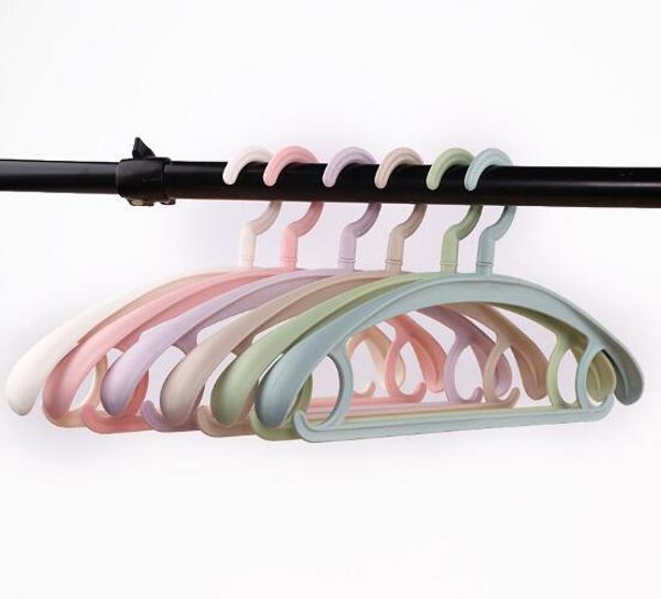 non-slip plastic clothesline clothing store semicircle suit trackless clothes hanging
non-slip plastic clothesline clothing store semicircle suit trackless clothes hanging