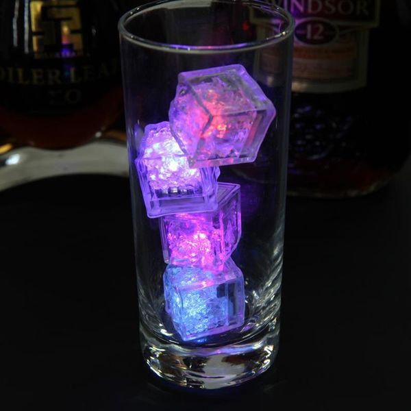 led световой ice cubes бар 6 цветов авто изменение кристалл куб водно-actived свет вверх светящийся кубик льда для romantic party wedding xm
led световой ice cubes бар 6 цветов авто изменение кристалл куб водно-actived свет вверх светящийся кубик льда для romantic party wedding xm