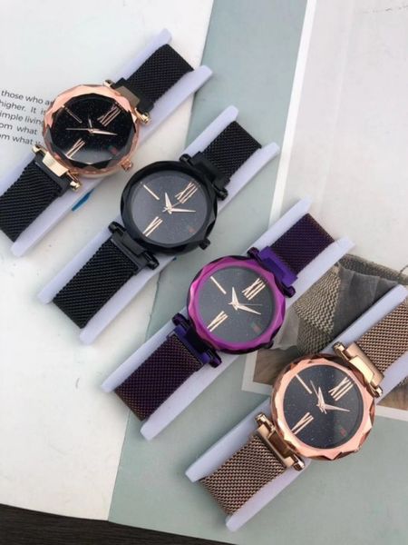 2020 fashion luxury women's watch fashion designer man tianxing watch dial fashion exquisite women's watch luxury steel ban, Slivery;brown
2020 fashion luxury women's watch fashion designer man tianxing watch dial fashion exquisite women's watch luxury steel ban, Slivery;brown