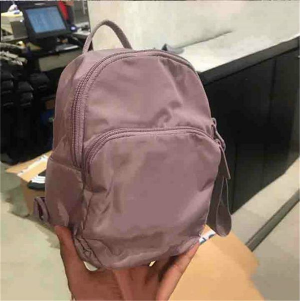 дизайнер рюкзак роскошная backpacks женщины мини schoolbag косой span academic стиль pure color leisure wild joker newset мода 6
дизайнер рюкзак роскошная backpacks женщины мини schoolbag косой span academic стиль pure color leisure wild joker newset мода 6