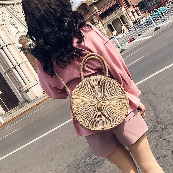 2018 women handmade rattan woven round handbag female vintage retro straw knitted bags summer beach tote d19011204
2018 women handmade rattan woven round handbag female vintage retro straw knitted bags summer beach tote d19011204