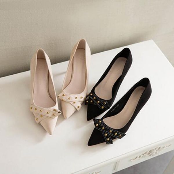 the spring and fall 2020 fashion trend goes with pointed shallow rivet bow tie stiletto and high heel women's, Black
the spring and fall 2020 fashion trend goes with pointed shallow rivet bow tie stiletto and high heel women's, Black