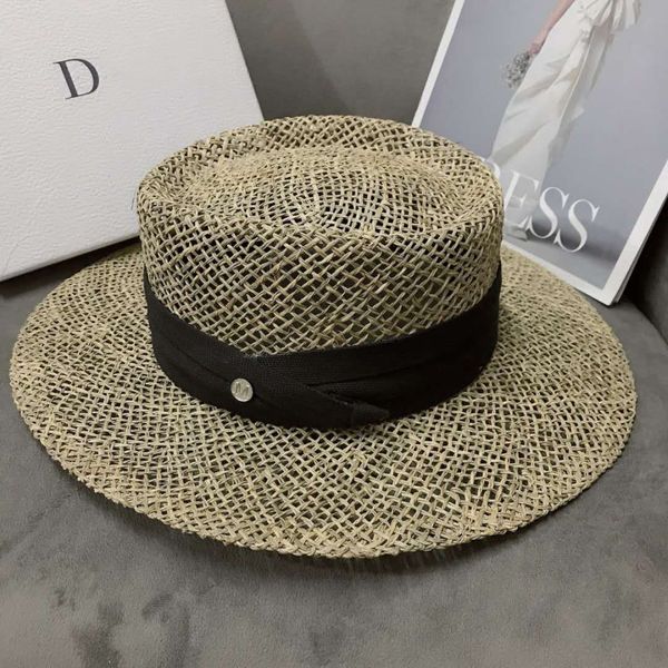 2020 vacation travel flat straw straw sunscreen female beach sunscreen hat small clear hat, Blue;gray
2020 vacation travel flat straw straw sunscreen female beach sunscreen hat small clear hat, Blue;gray
