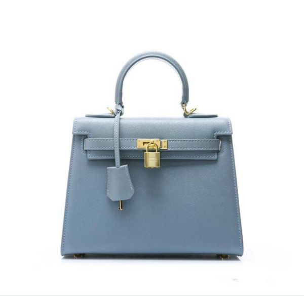 2017 new luxury handbags women bag designer genuine leather handbag bolsa feminina sac a main femme de marque new tote tassen
2017 new luxury handbags women bag designer genuine leather handbag bolsa feminina sac a main femme de marque new tote tassen