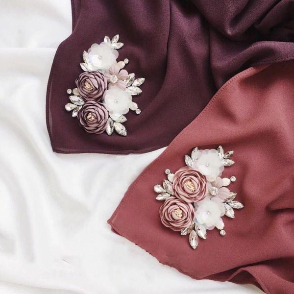 ethnic oversize muslim silky hijab head scarf ladies pearl shawls and wraps soft handmade flower scarf foulard femme
ethnic oversize muslim silky hijab head scarf ladies pearl shawls and wraps soft handmade flower scarf foulard femme