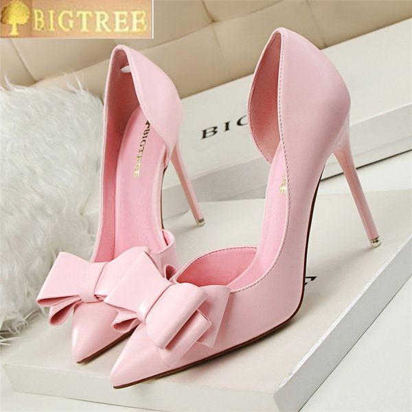 7 colors korean sweet bowtie pointed toe women pumps new fashion patent leather side cut-outs shallow high heels shoes, Black
7 colors korean sweet bowtie pointed toe women pumps new fashion patent leather side cut-outs shallow high heels shoes, Black