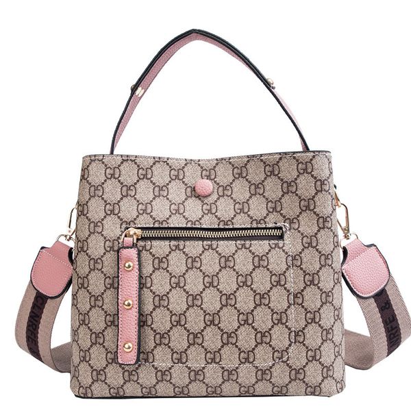 genuine leather portable bucket package luxury bag woman 2019 joker western style leisure time package broadband single shoulder satchel
genuine leather portable bucket package luxury bag woman 2019 joker western style leisure time package broadband single shoulder satchel