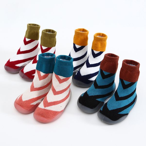 children ankle sock spring and autumn baby fine lines mixed colors xue bu wa non-slip glue end of men and women baby looped pile, Black
children ankle sock spring and autumn baby fine lines mixed colors xue bu wa non-slip glue end of men and women baby looped pile, Black