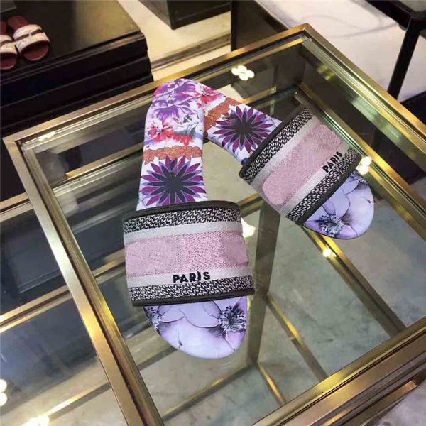 dazzle flowers women sandals designer slippers flip flops striped beach causal shoes embroidery sandal floral brocade slipper, Black
dazzle flowers women sandals designer slippers flip flops striped beach causal shoes embroidery sandal floral brocade slipper, Black