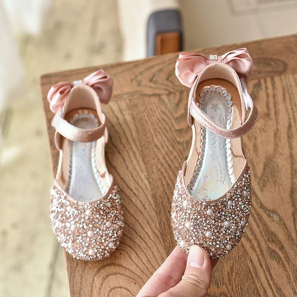 children's princess shoes girls' leather shoes spring summer soft single baby 2020 crystal pearl sequin sandals d320, Black;red
children's princess shoes girls' leather shoes spring summer soft single baby 2020 crystal pearl sequin sandals d320, Black;red